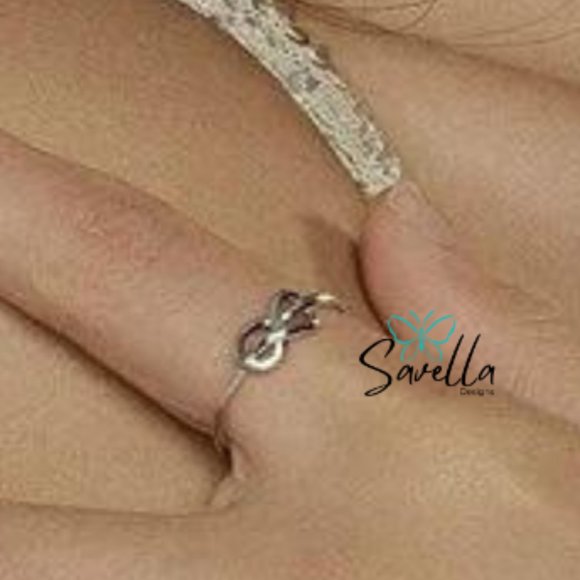 Solid 925 Silver Resizable Infinity Knot Ring Minimalist Luxury - Picture 5 of 5